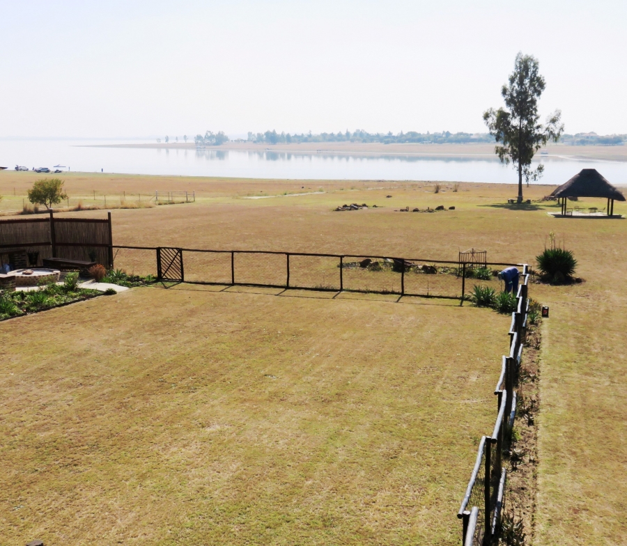 5 Bedroom Property for Sale in Oranjeville Free State